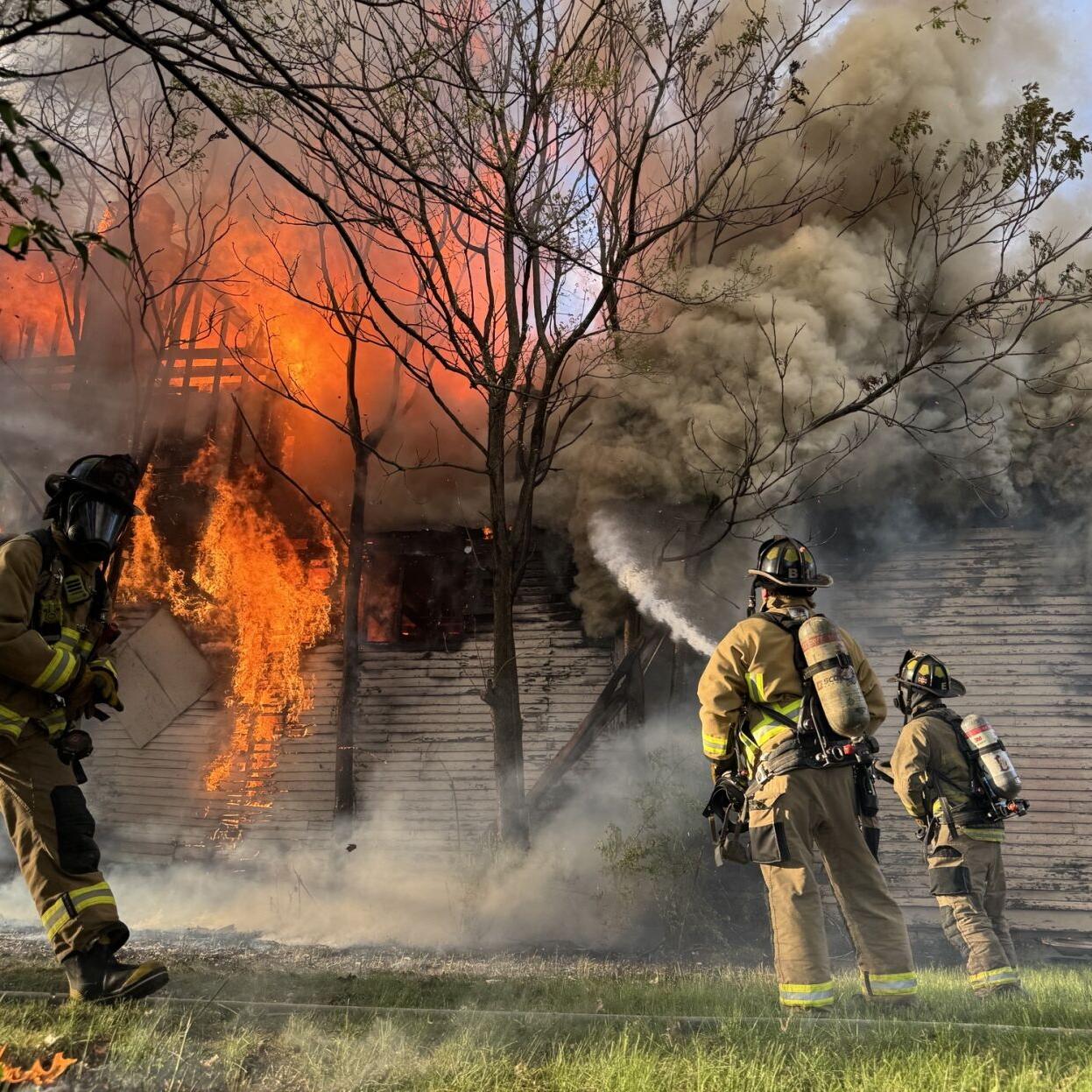 Fire in Russell neighborhood
